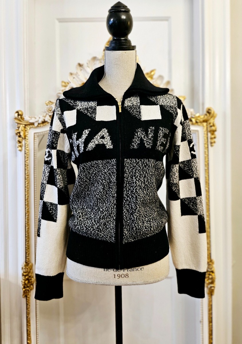 NWT CHANEL 2022 Coco Neige 22N Zip-up Cashmere Cardigan, Black