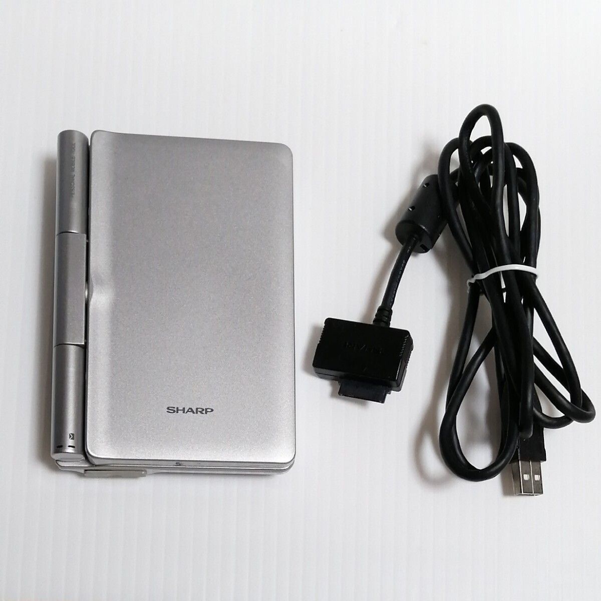 Sharp Zaurus SL-C860 PDA with AC Adapter Showa Retro Items Sharp Zaurus SL-C860 PDA with AC Adapter Showa Retro Items