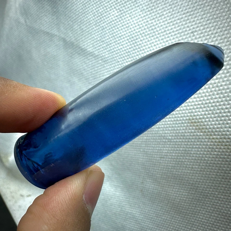 HUGE 26.89 GRAM ROYAL BLUE SAPPHIRE CORUNDUM ROUGH LAB CREATED HALF BOULE - Image 4 of 4