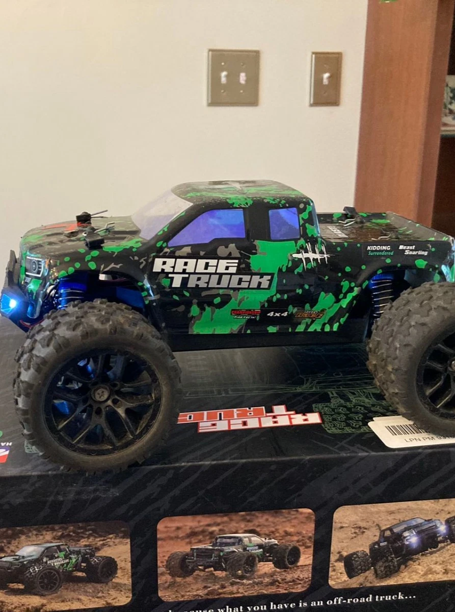 Off-Road & On-Road 4WD 4WD/2WD 1:18 RC Cars/Trucks/Motorcycles for