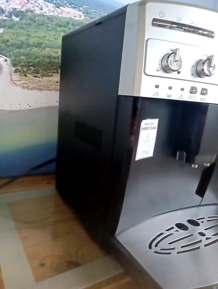 DeLonghi Magnifica  ESAM 03.110SB ECO Generalüberholt, 12 Monate Gewährleistung  - Bild 4 von 4