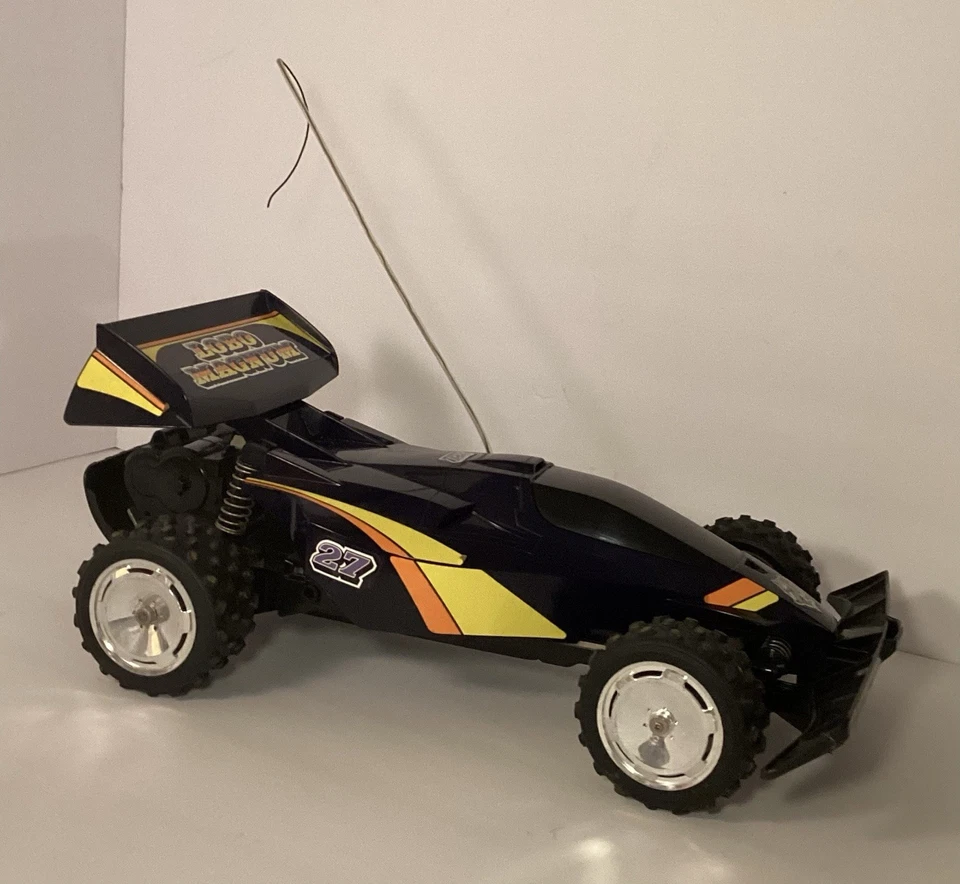 RARE NIKKO ROBO MAGNUM 4x4 RC BUGGY #27 WITH REMOTE EXCELLENT COND! NOT TESTED! - Image 2 of 4