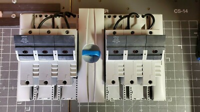 Wohner AMBUS Fuse Holder Assembly / 30A / 600V / 91934 / AJC 30
