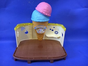 sylvanian families seaside ice cream shop
