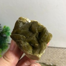 100g  Beautiful Natural Yellow Sheet Siderite Mineral Specimen b166