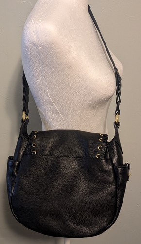 ORYANY Black Crossbody Bag Pebbled Leather Flap Saddlebag Whipstitch Gold Accent - Bild 2 von 11