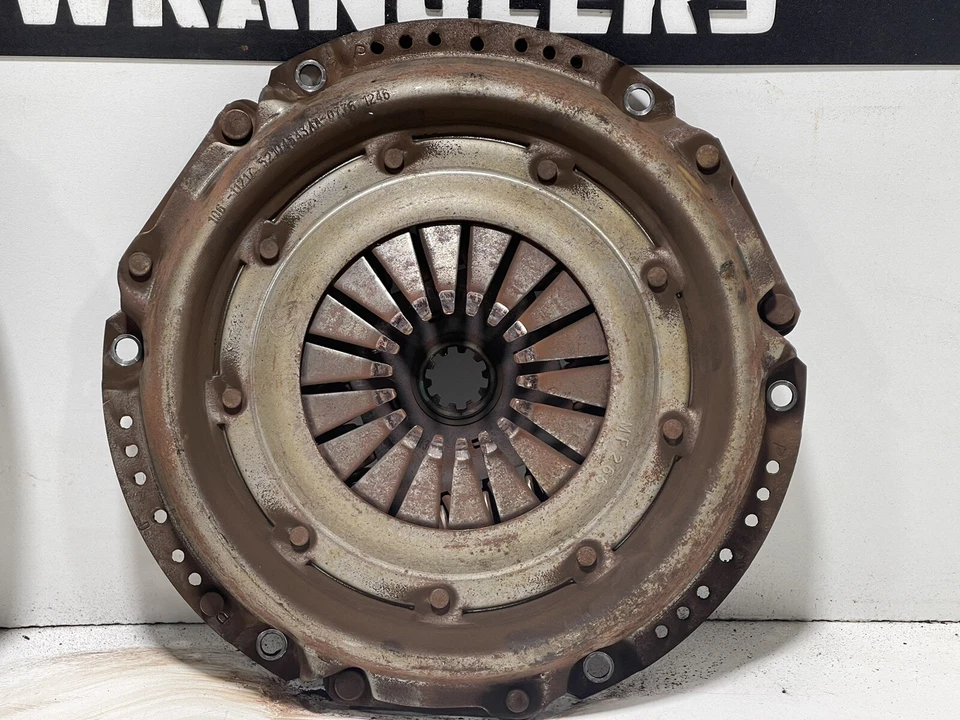 05-06 Jeep TJ Wrangler 4.0 6 velocidades transmisión manual volante y embrague OEM CC Foto 3 de 4