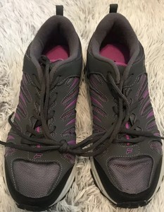 tenis fila mujer grises