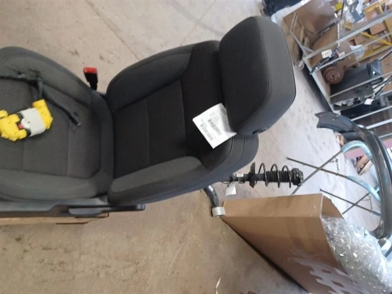 Asiento con canastilla delantero izquierdo conductor 13526540 para Silverado 1500 19-23 2630022 Foto 2 de 4