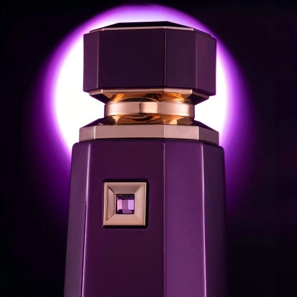 Fragancia World French Avenue Cocoa Morado EDP para mujer madera 3,4 fl oz Foto 4 de 4