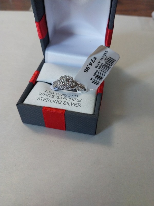 Lab Created White Sapphire Cocktail Ring in Sterling Silver SZ 7 N.I.B.