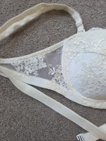 Brand New, Lise Charmel, Underwired Ivory Wedding Bra Size Uk 34C