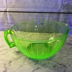 Anchor Hocking Batter Mixing Bowl Green Uranium Ribbed Handle Pour Spout 9in