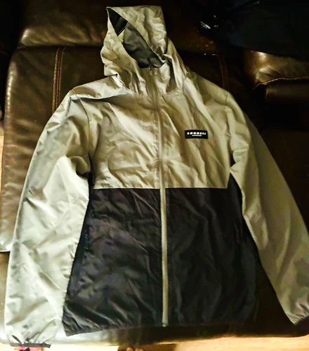 NWT Sonneti London Men’s Windbreaker Jacket Hooded Full Zip Colorblock L video thumbnail