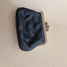 Vintage Style Black Leather Kiss Lock Coin Purse Gold Tone Hardware Change Pouch