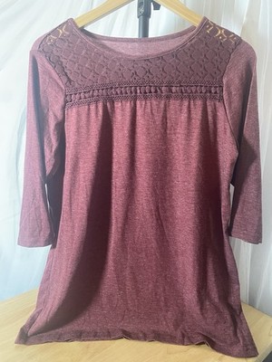 Beautiful Burgundy Top With Lace Detailing Women s 3/4 Sleeve Medium