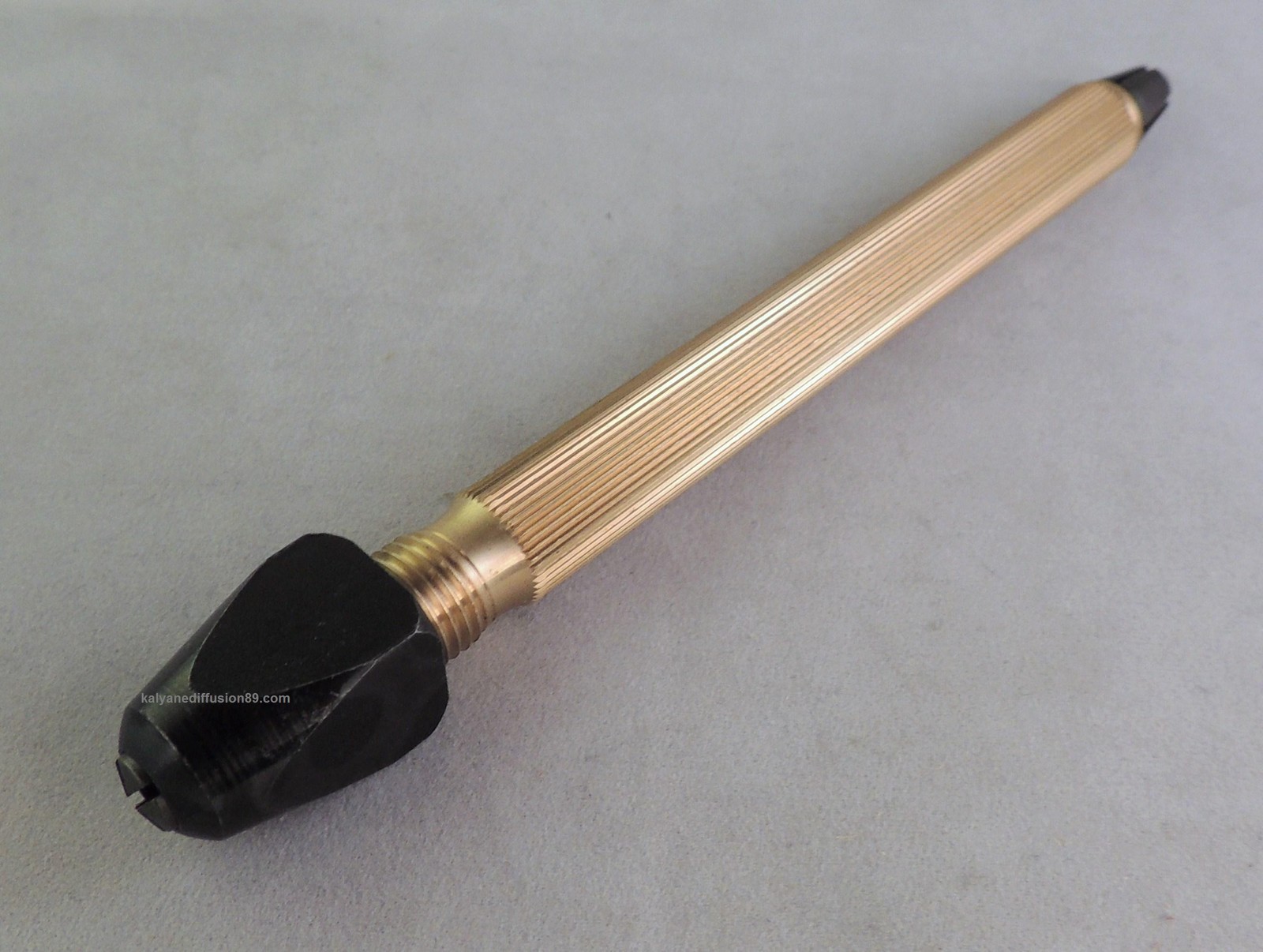 Mandrin roule goupille de perçage sur établi d'horlogerie pour la réparation de montres vintage