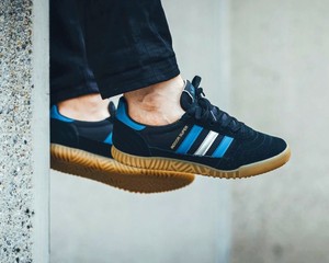 adidas originals indoor super black