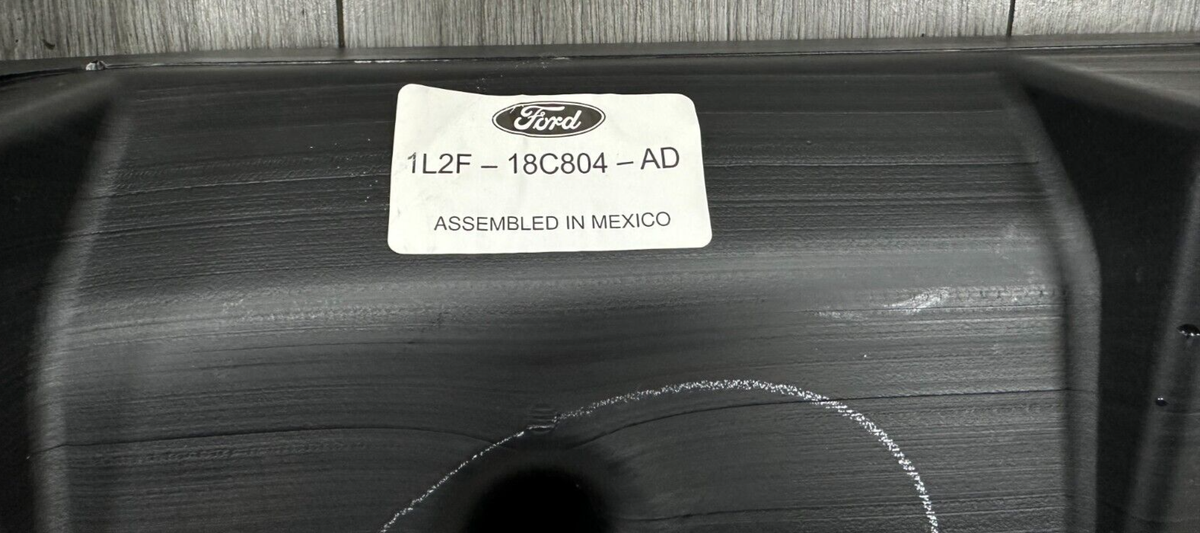 GENUINE FORD EXPLORER SUBWOOFER AMPLIFIER BASS SPEAKER 1L2F-18C804