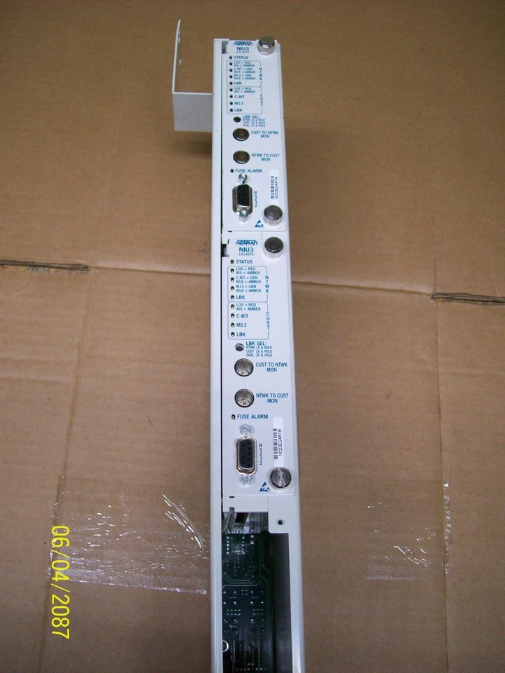 ADTRAN NIU3 1212073L1 ESTANTERÍA 3 RANURAS con (2) MÓDULOS 1213075 Foto 2 de 4