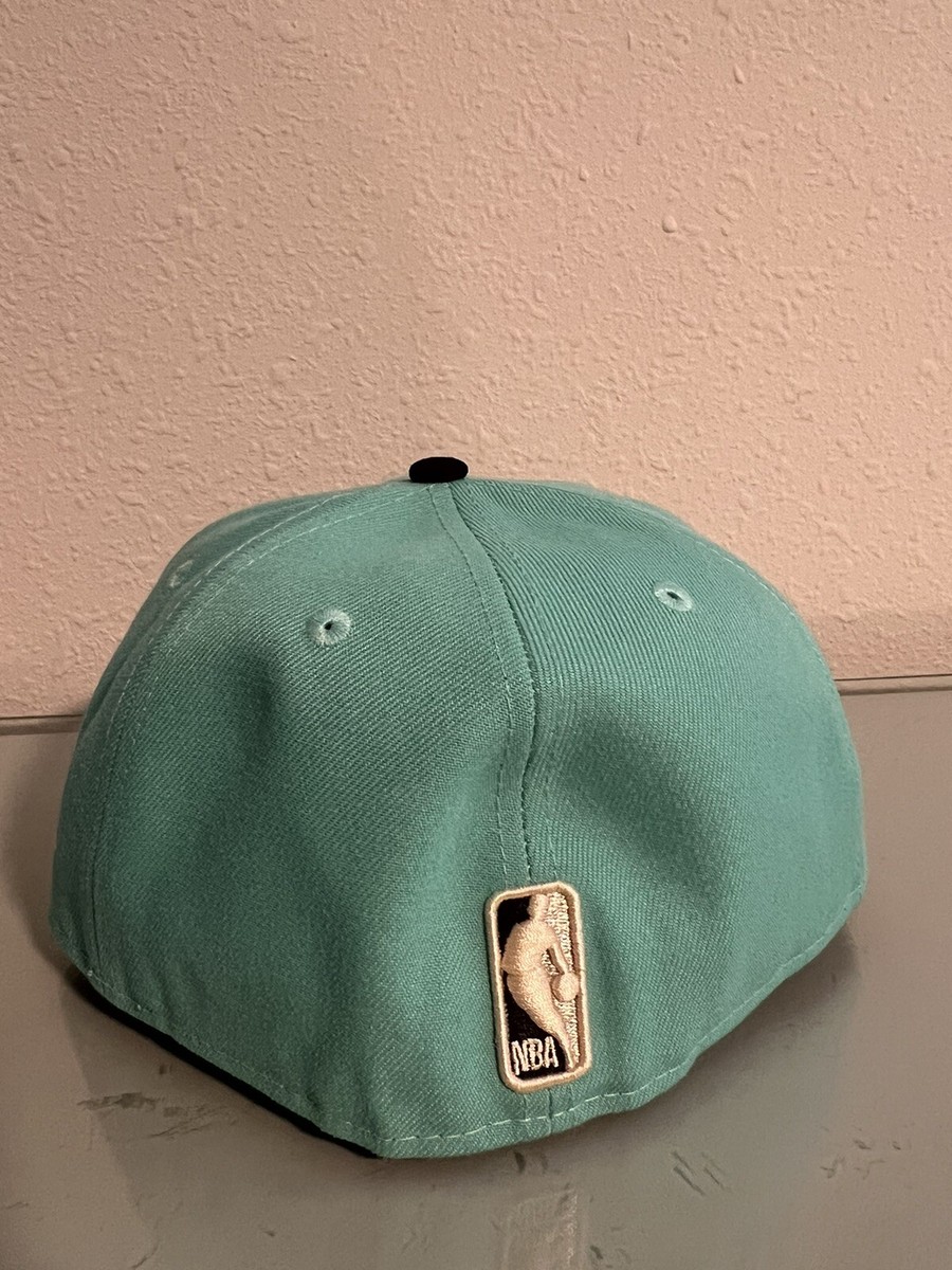 New Era 59FIFTY NBA Chicago Bulls Mint Green Black Fitted