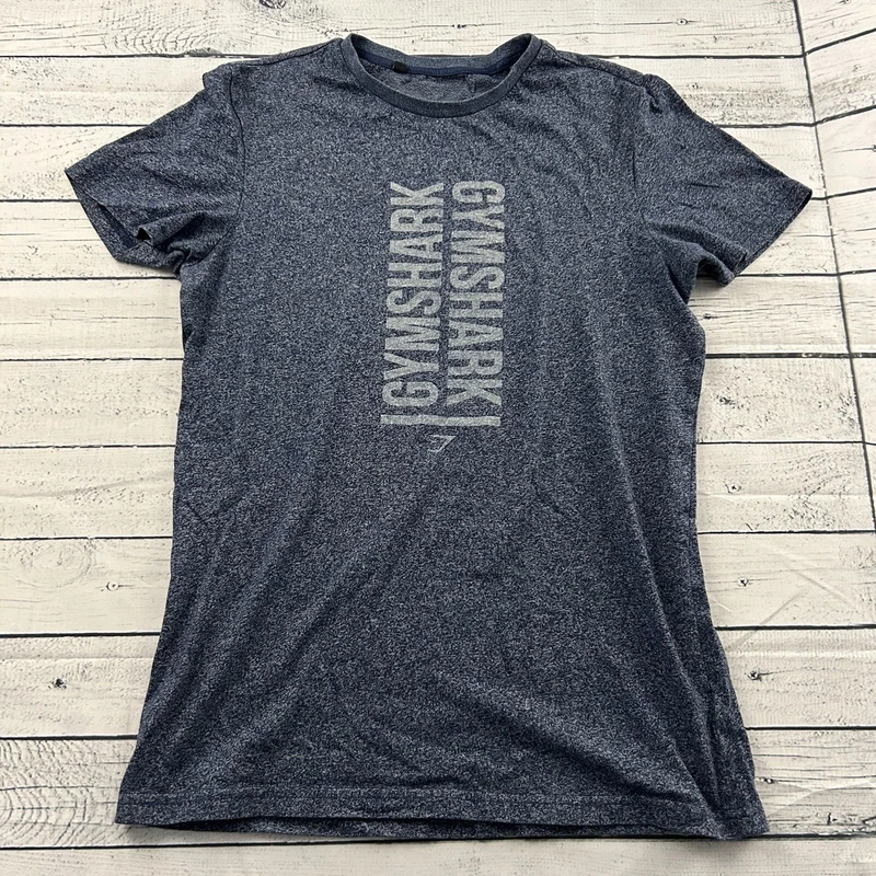 gymshark short sleeve spell out logo shirt