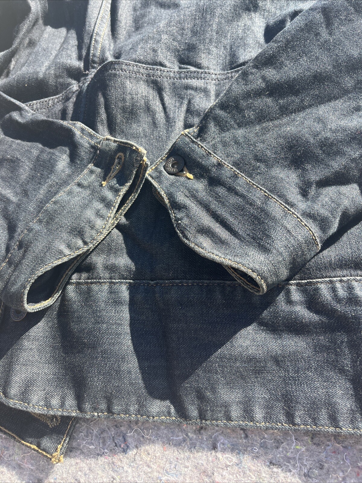 Levi’s Denim Jean Jacket XL 98% Cotton Button Down Pockets Trucker Dark Blue Xl thumbnail 24