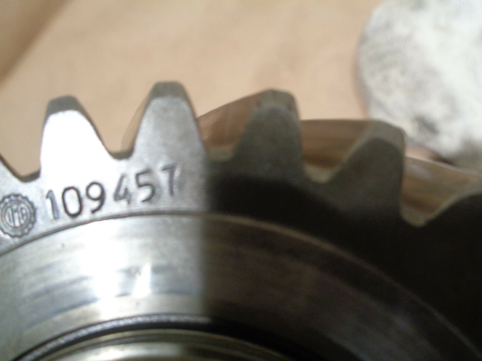 Ferrari 512 BB-BBi, Mondial - Gearbox-Gear Machined/Drop Gear Idler  P/N 109457