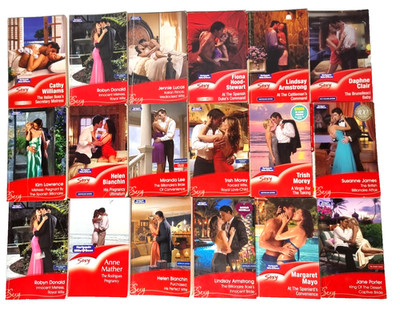 Mills & Boon Harlequin Sexy 18 Book Bundle Vintage Romance small paperback