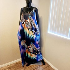 Women's Multicolor Abstract Animal Print Sleeveless Maxi Dress with Pockets.