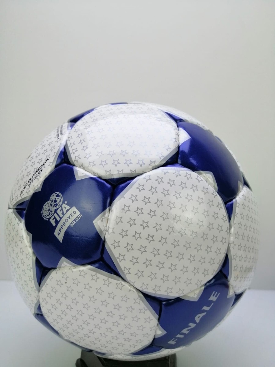 Adidas Finale 3 OMB UEFA Champions League 2003-2004 Soccer