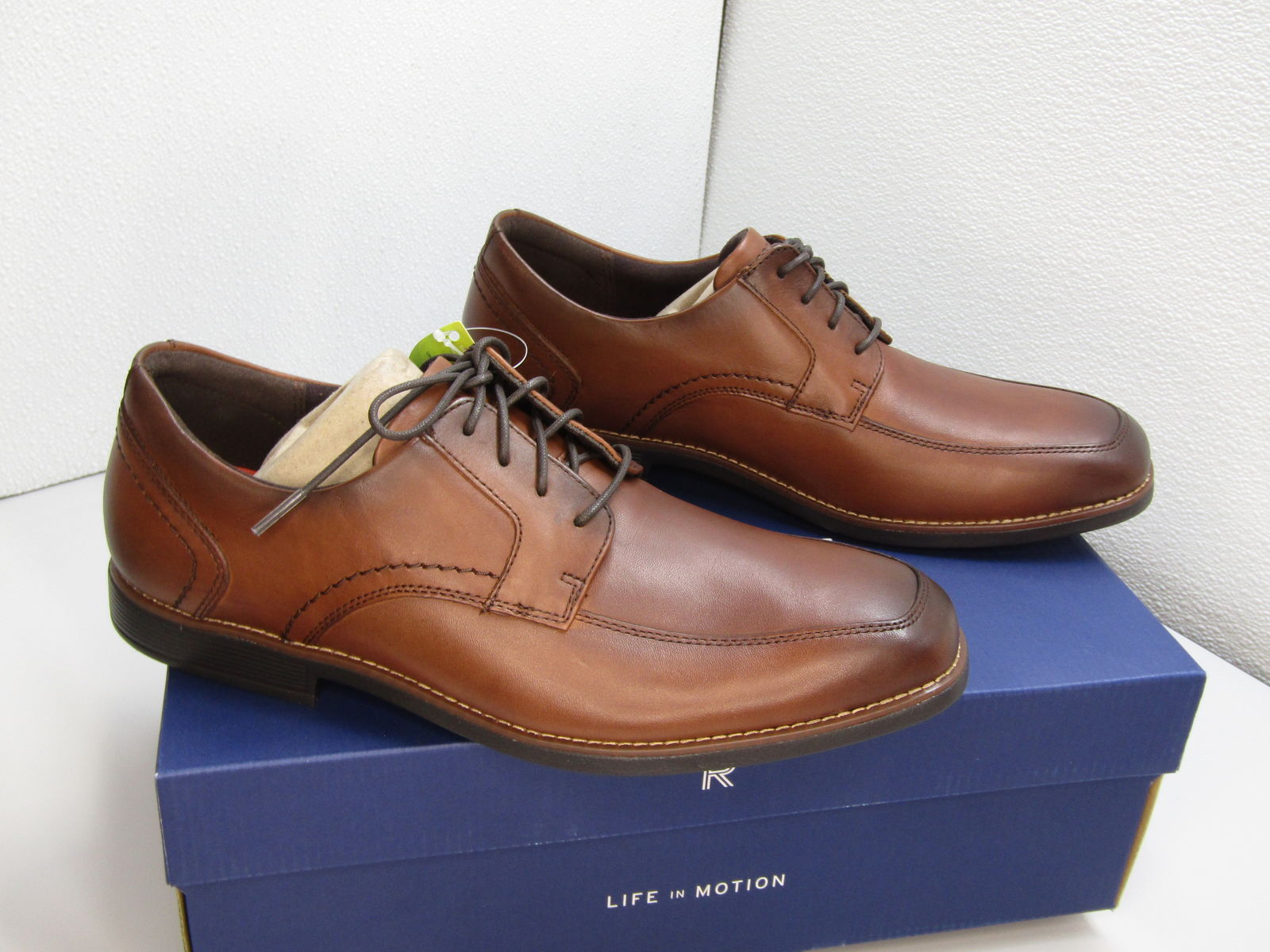 dressports luxe apron toe oxford