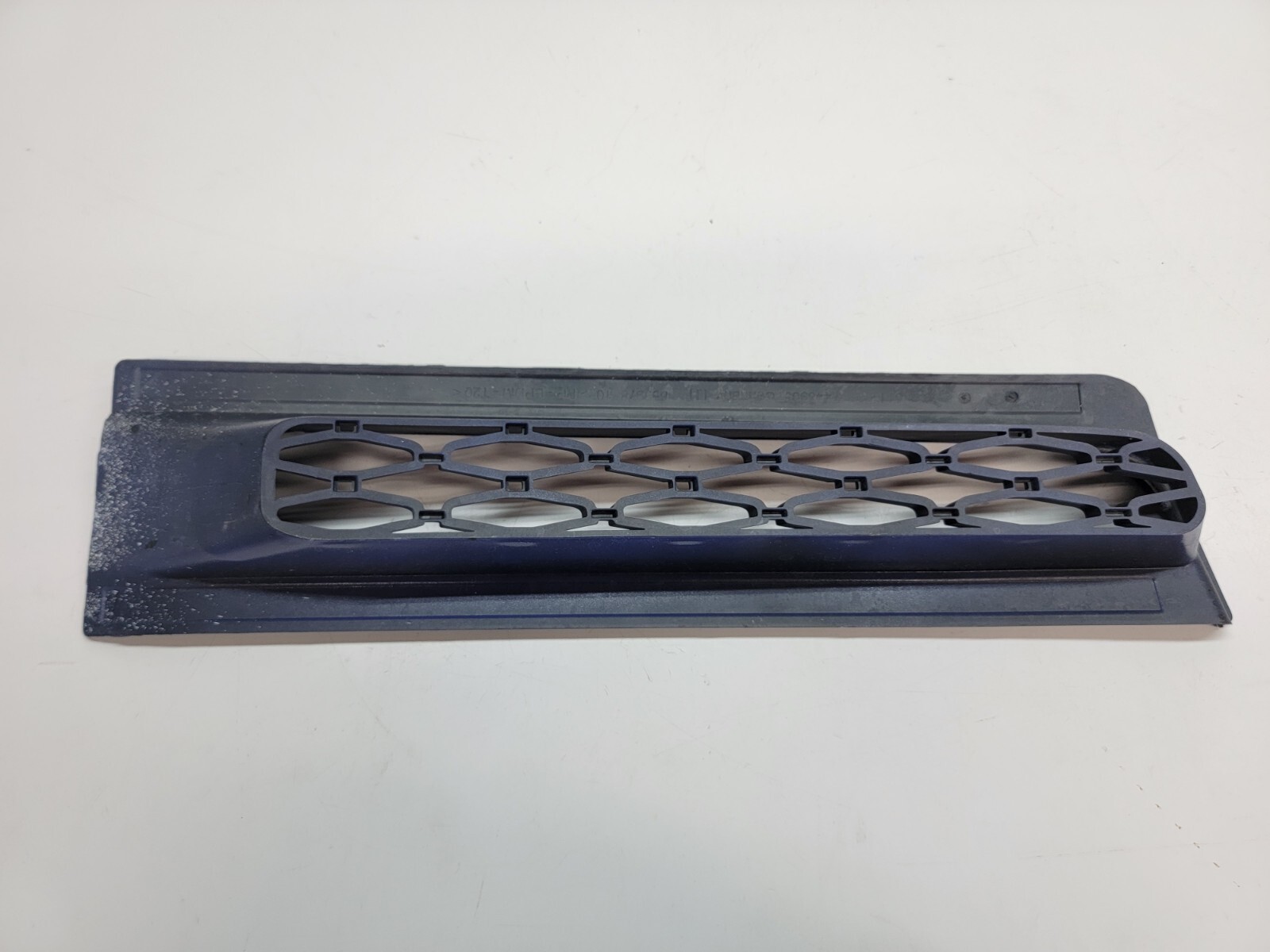 ROLLS ROYCE CULLINAN FRONT LEFT LOWER BUMPER GRILL OEM 7448905