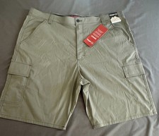 Wrangler ATG Cargo Shorts Mens 42 Olive Green Outdoor Hiking NWT