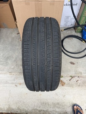 P265/40R21 Pirelli Scorpion Verde All Season 105 V Used 9/32