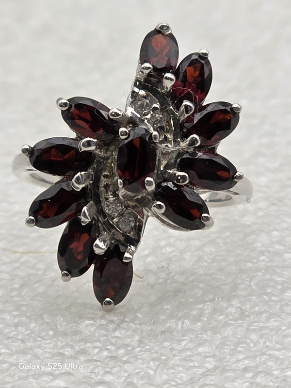 Womens Sterling Silver Garnet Ring Sz 6.5 Awesome Marquee Stones