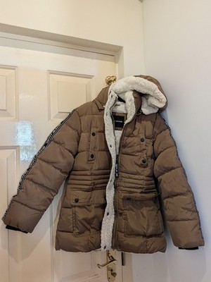 DKNY Mädchen Wintermantel camelbraun Alter 10-12 Kapuze Fleece gefüttert