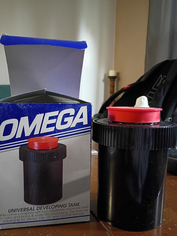 Omega Universal Developing Tank 126 127 120/220 Formats Color Black Film Process
