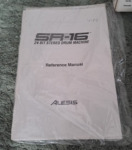 Alesis SR-16 24 Bit Drum Machine - Mint Condition - PSU, Original Manual & Box - Picture 4 of 7