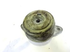Support moteur Mercedes 500