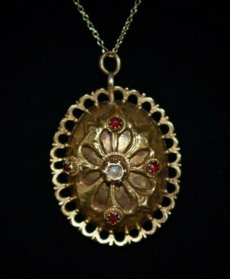R*A*R*E* FABULOUS! Antique GF PASTE STONES /Pearl /HIDDEN COMPARTMENT  LOCKET