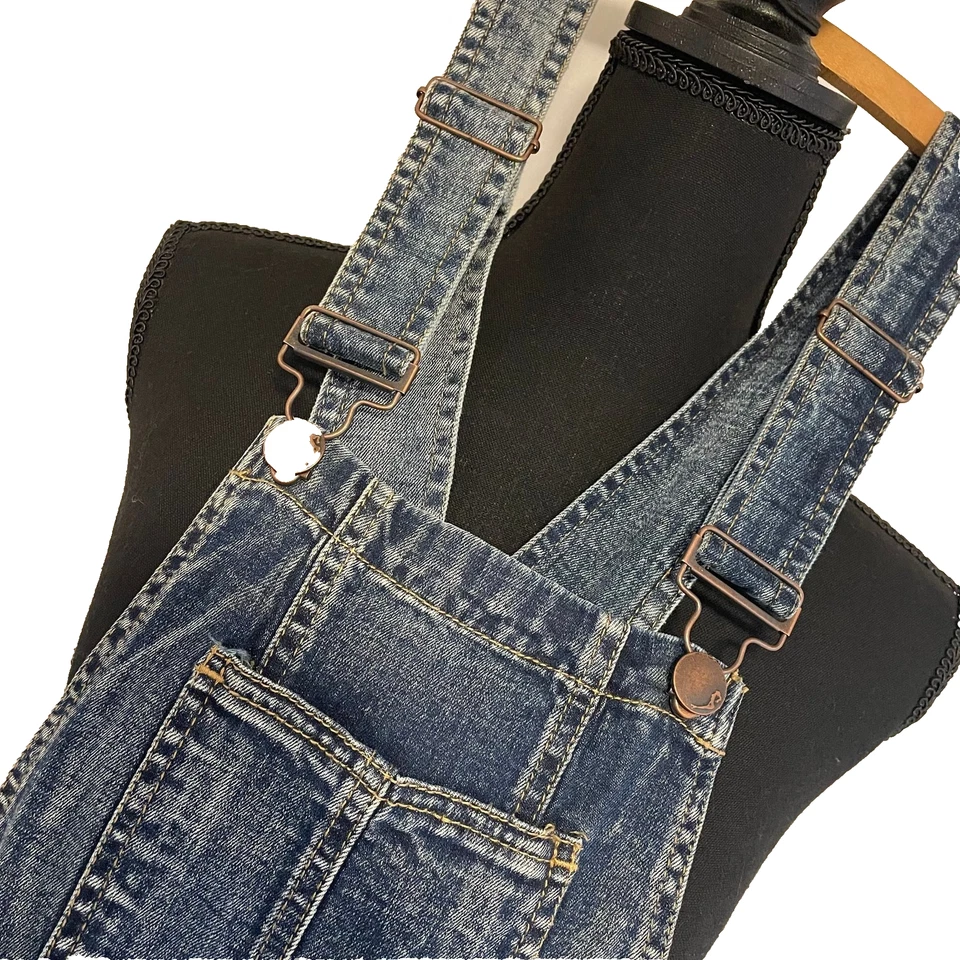 Mono vaquero de mezclilla para casa de muñecas azul envejecido pantalones vaqueros Foto 4 de 4