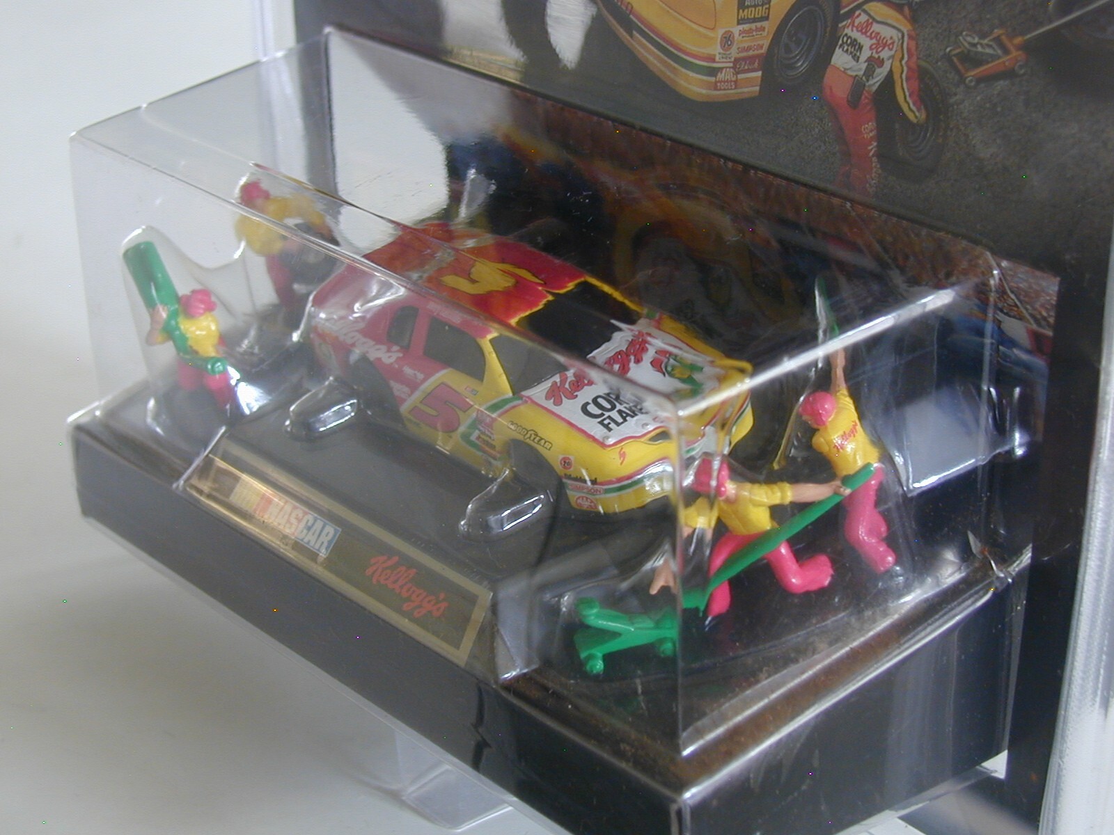 NEVER OPENED! NOS! NASCAR Kellogg's Car 'N Crew 1998 Tyco Mattel slot lot AFX Picture 4 of 7