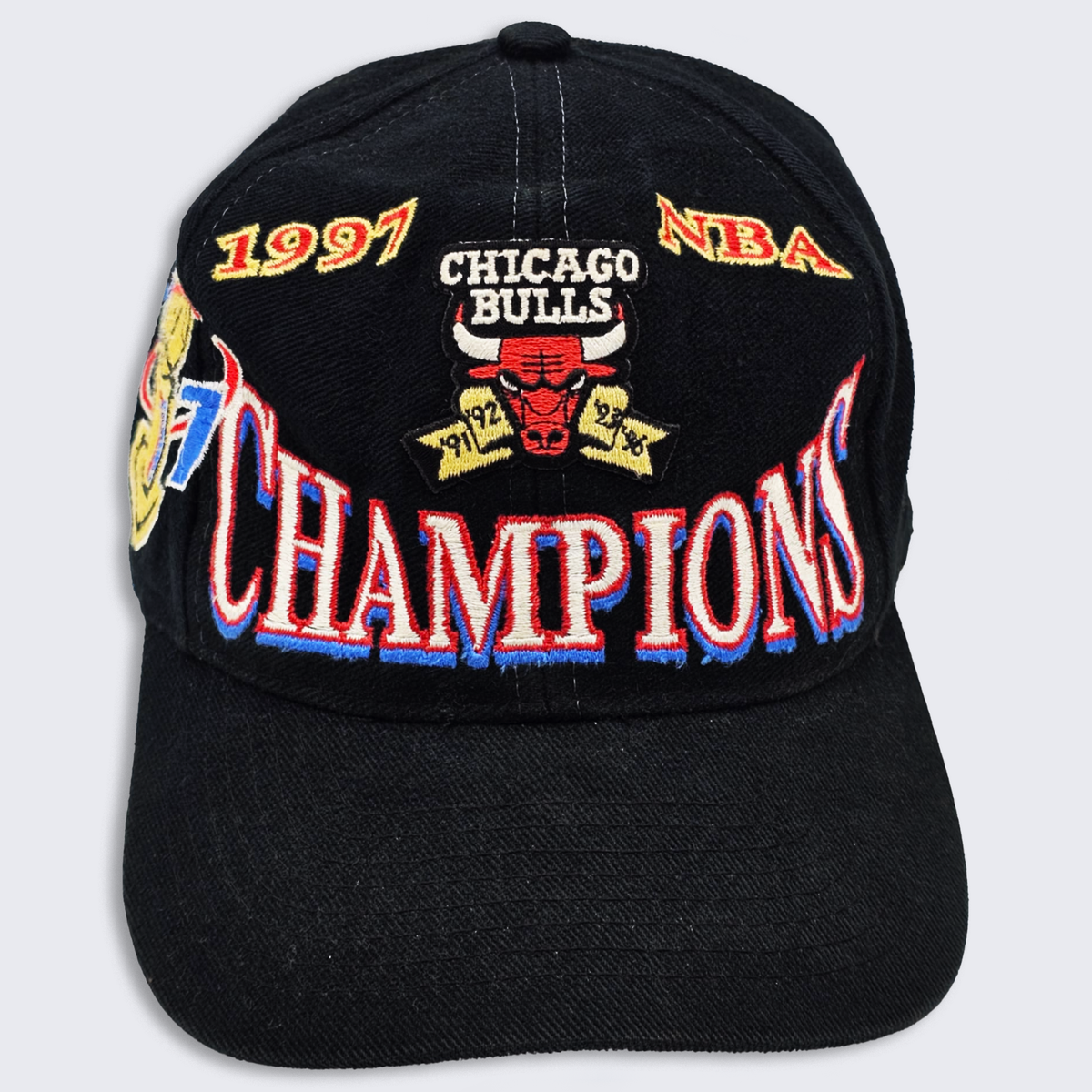 Chicago Bulls Vintage 90s Champions Logo Athletic Snapback Hat