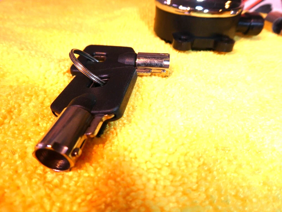 Juego de bloqueo de interruptor de llave de encendido Harley Softail cromo V-Twin 32-1088 HD 71419-11 Y2 Foto 3 de 4