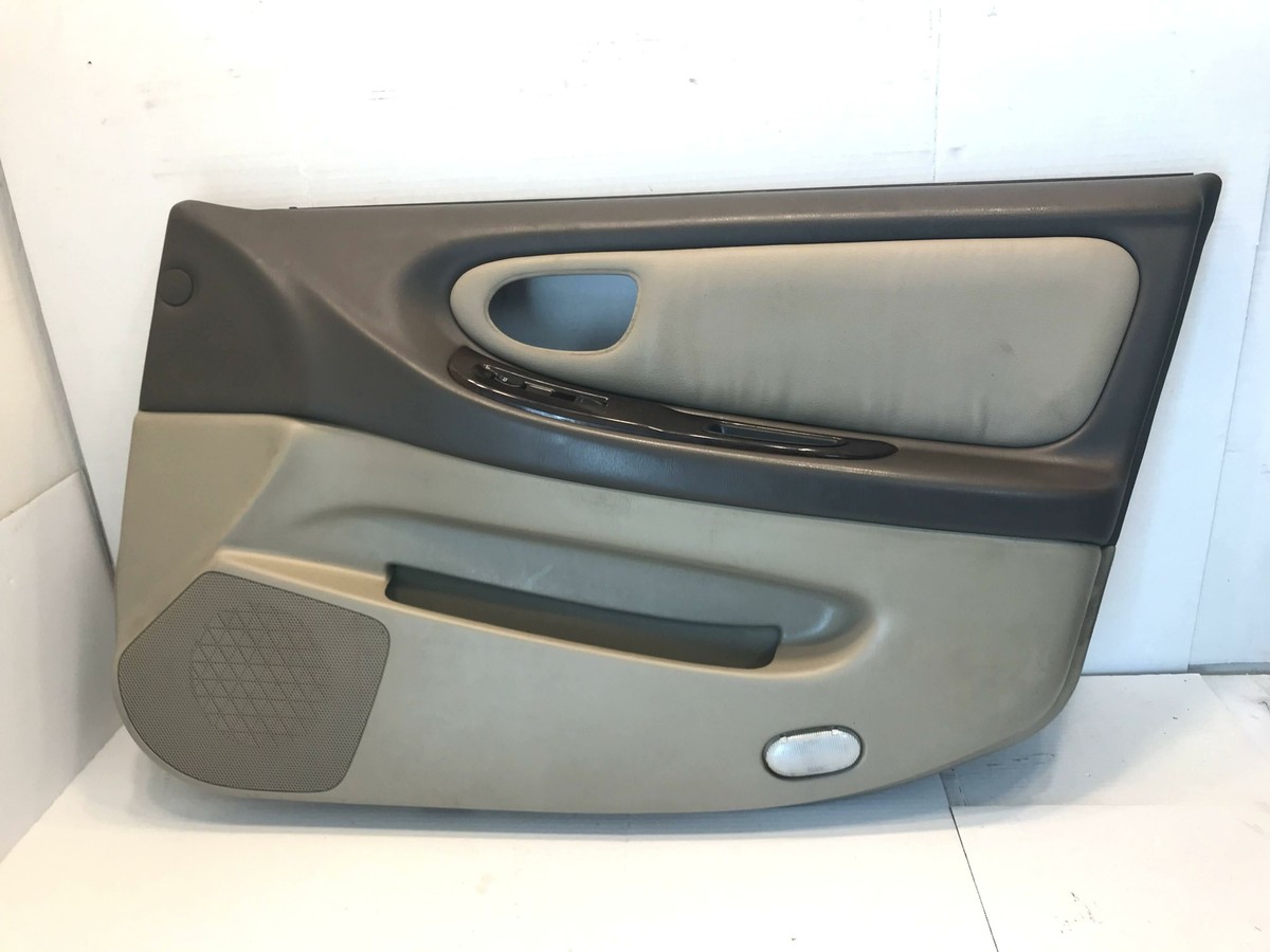 2000 01 Nissan Maxima Front Door Panel Right Passenger 809003Y202
