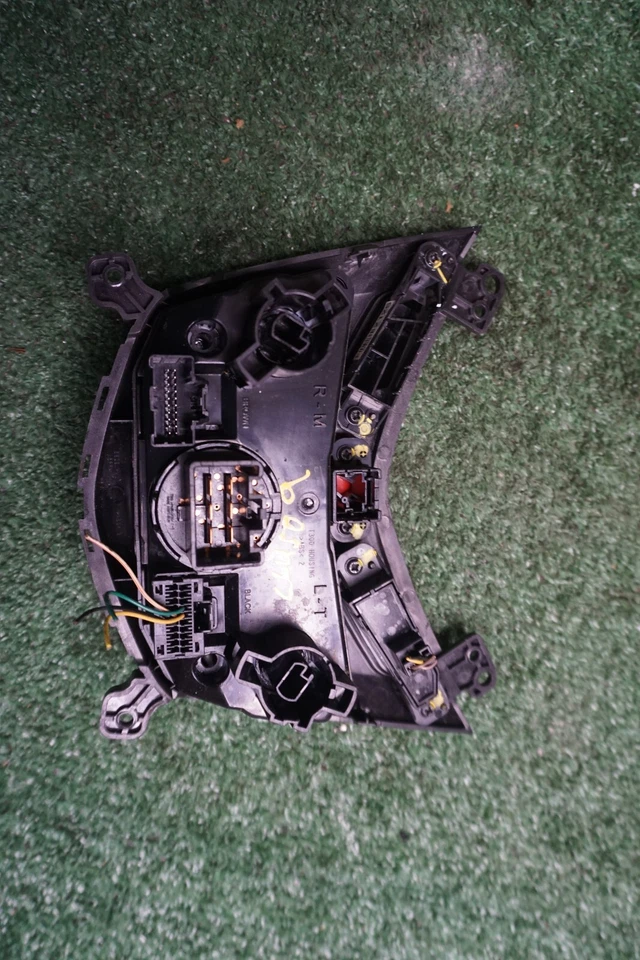 2012 2013 2014 2015 2016 2017 CHEVROLET SONIC CLIMATE AC Control OEM 95076687 - Image 2 of 2