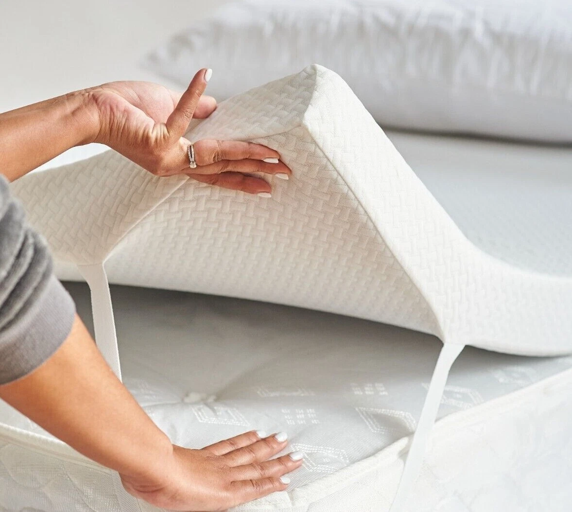 Memory Foam Mattress Topper ORTHOPEDIC ALL UK SIZES With Without Strap Cover