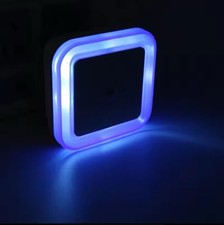 Luce Notturna Camera Bambini Lucina LED Colorata Notte Sensore Scale Corridoio