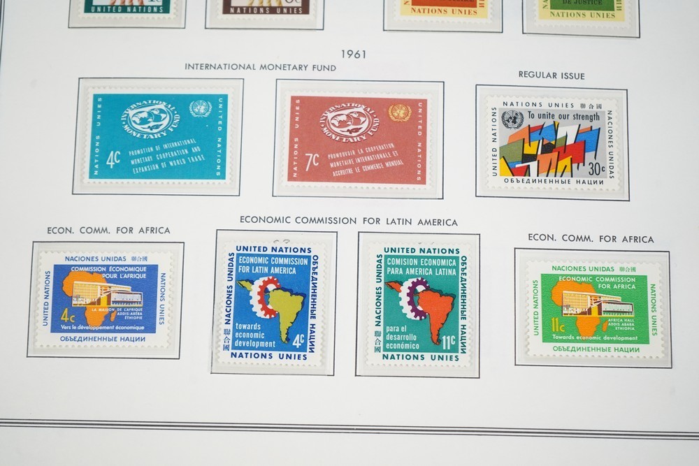 UN 1950s-1990s COLLECTION OF OVER 500 STAMPS ALL MINT STORED IN HARRIS ALBUM